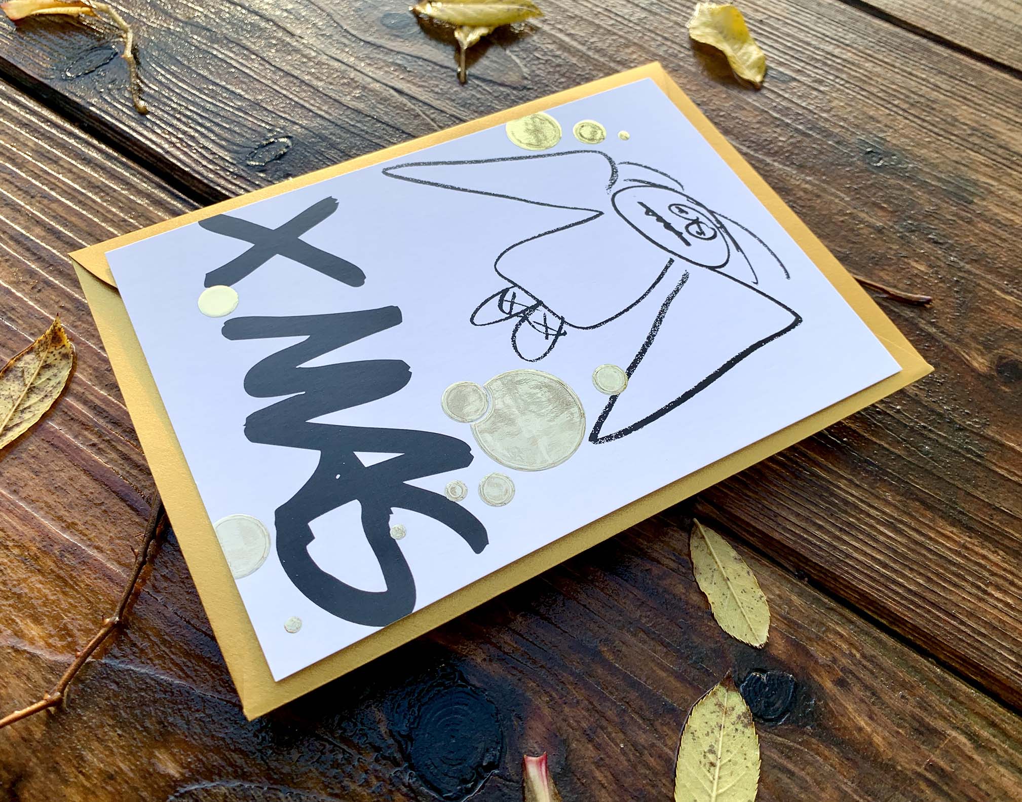 Weihnachtskarte „XMAS...müder Engel“ mit goldenem Kuvert – stilvolle und humorvolle Postkarte für Weihnachten und Engel-Liebhaber. Seitenansicht